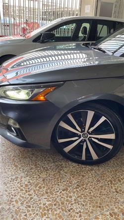 نیسان ئەلتیما